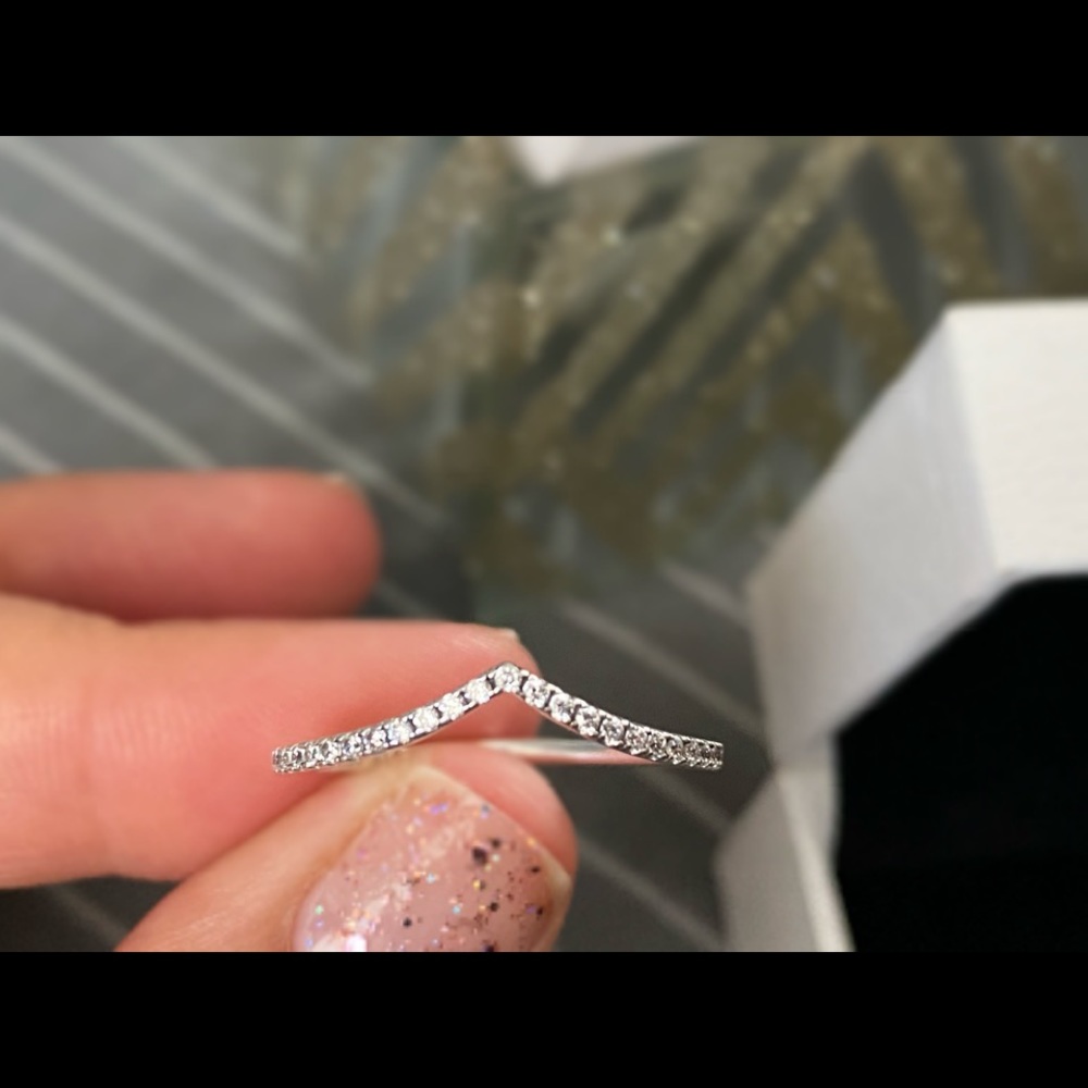 Pandora sparkling wishbone ring size 56